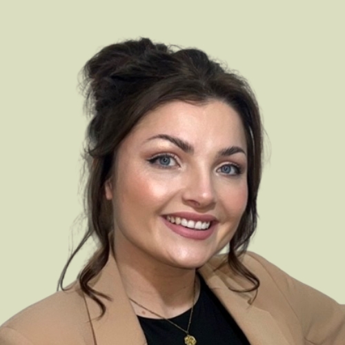 Profile shot of Natalie Weaver, Operations lead at ArcSett